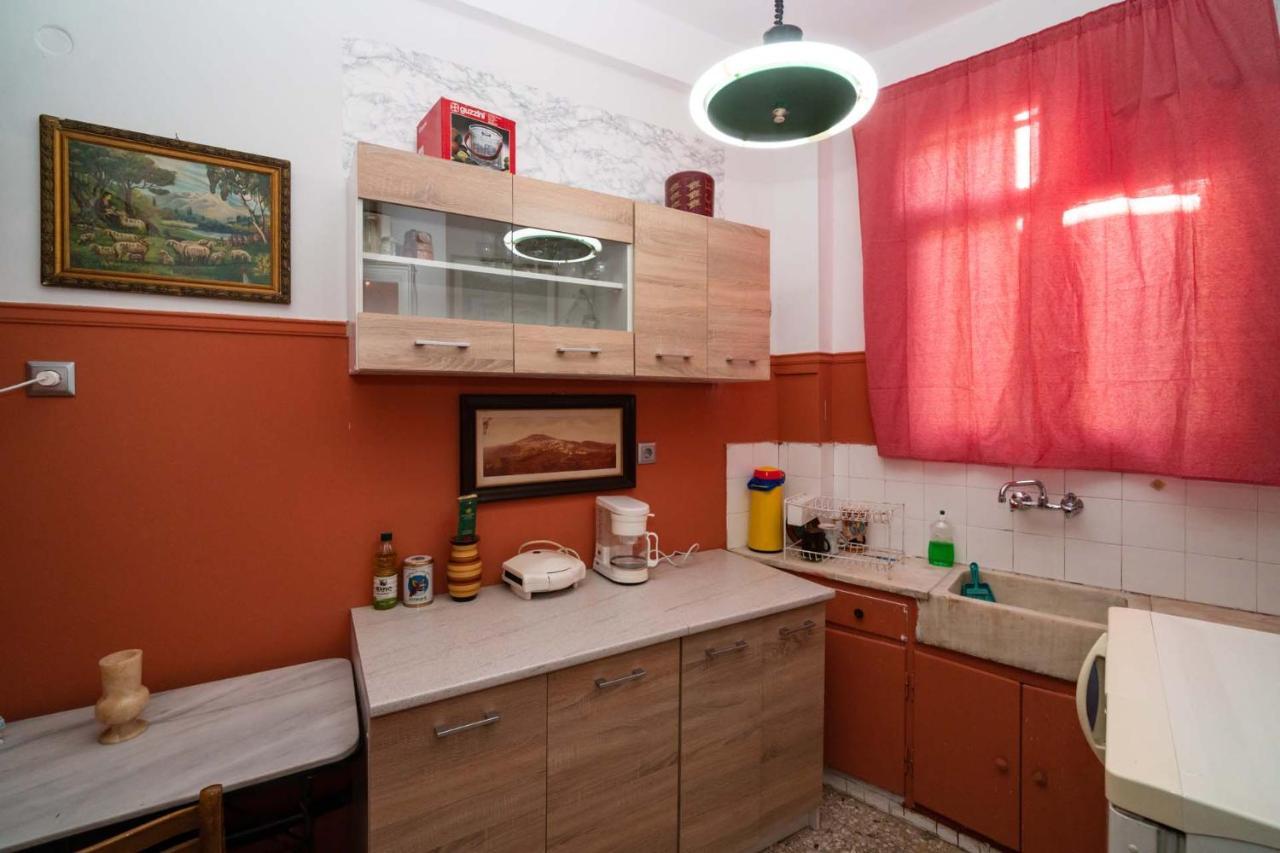 Acropolis View Vintage Style Apartment In Koukaki Athens Exterior photo